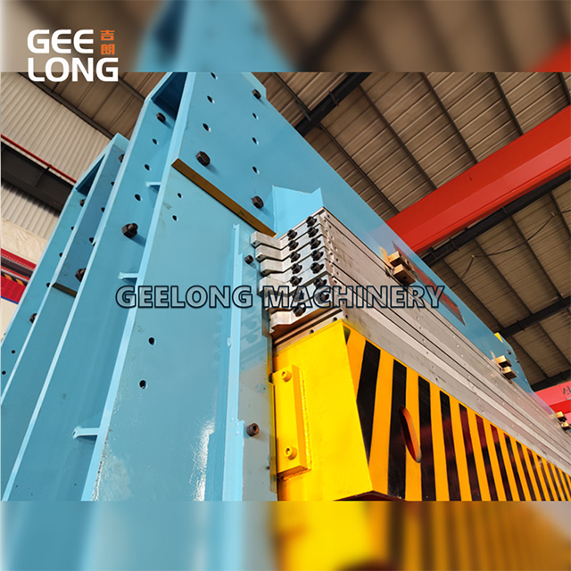 Máquina de prensagem a quente de madeira compensada enfrentada com filme resistente 1200T